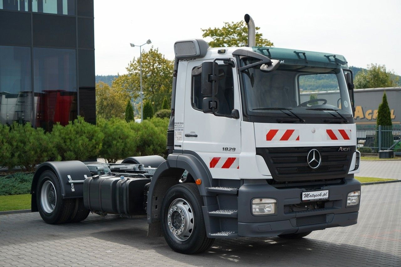 Mercedes-Benz AXOR 1829 / RETARDER / RAMA POD ZABUDOWĘ / 4 m / - Тягач: фото 1 Mercedes-Benz AXOR 1829 / RETARDER / RAMA POD ZABUDOWĘ / 4 m / - Тягач: фото 1