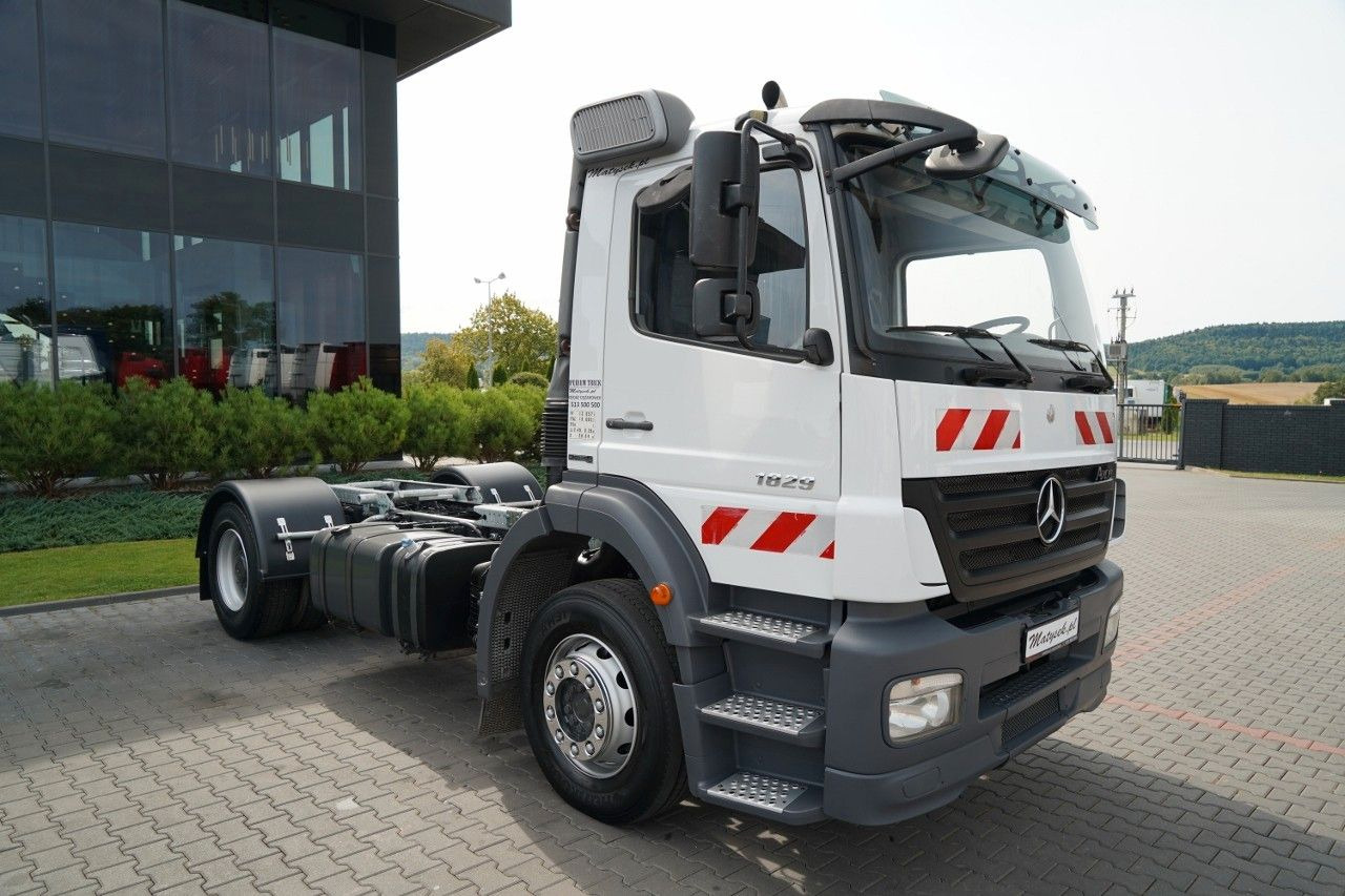 Mercedes-Benz AXOR 1829 / RETARDER / RAMA POD ZABUDOWĘ / 4 m / - Тягач: фото 2 Mercedes-Benz AXOR 1829 / RETARDER / RAMA POD ZABUDOWĘ / 4 m / - Тягач: фото 2