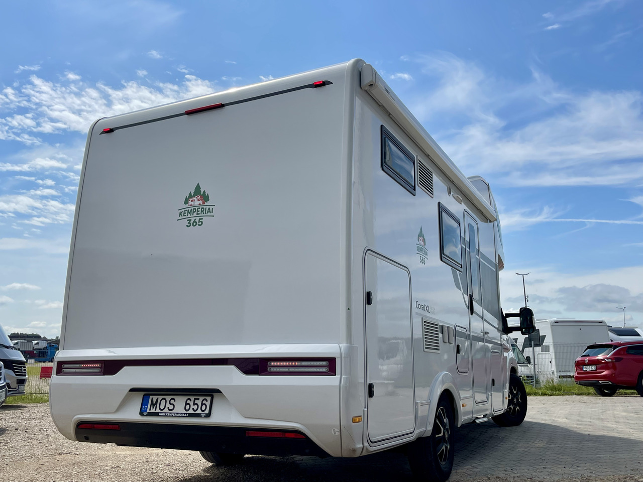 ADRIA - Альковный автодом: фото 3 ADRIA - Альковный автодом: фото 3