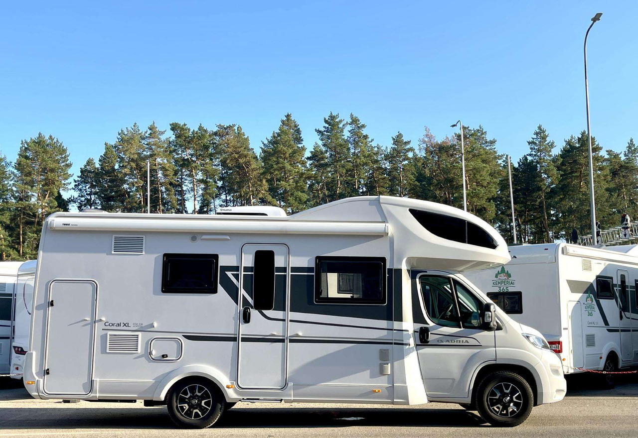 Adria Coral XL 650DK - Альковный автодом: фото 2 Adria Coral XL 650DK - Альковный автодом: фото 2