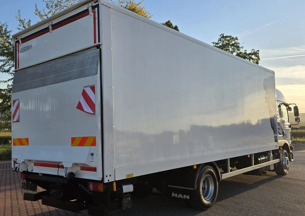 MAN TGM 15.290 / TGL / KONTENER / IZOTERMA / WINDA / KLIMA POSTOJOWA / 2019R / EURO 6 / PEŁEN SERWIS / 8200KG ŁADOWNOŚĆ / SPROWADZONY / ZADBANY / JAK NOWY / KSIĄŻKA SERWISOWA / E6 / 18 PALET - Грузовик с закрытым кузовом: фото 5 MAN TGM 15.290 / TGL / KONTENER / IZOTERMA / WINDA / KLIMA POSTOJOWA / 2019R / EURO 6 / PEŁEN SERWIS / 8200KG ŁADOWNOŚĆ / SPROWADZONY / ZADBANY / JAK NOWY / KSIĄŻKA SERWISOWA / E6 / 18 PALET - Грузовик с закрытым кузовом: фото 5