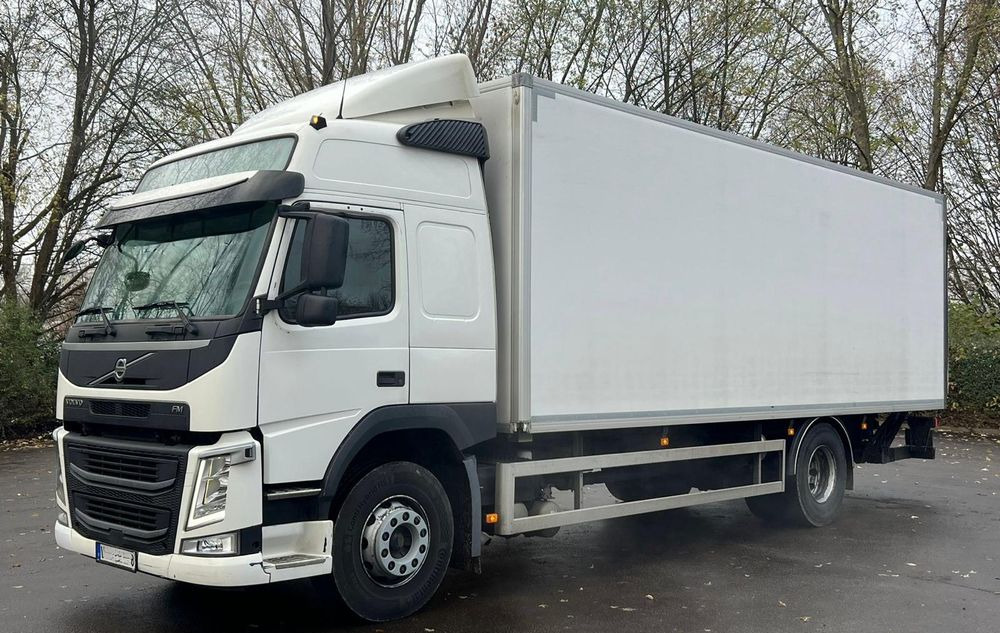 Volvo FM 340 / IZOTERMA / WINDA / SPROWADZONY / 18 PALET / 10.2017 / E6 / STAN BARDZO DOBRY - Рефрижератор: фото 1 Volvo FM 340 / IZOTERMA / WINDA / SPROWADZONY / 18 PALET / 10.2017 / E6 / STAN BARDZO DOBRY - Рефрижератор: фото 1