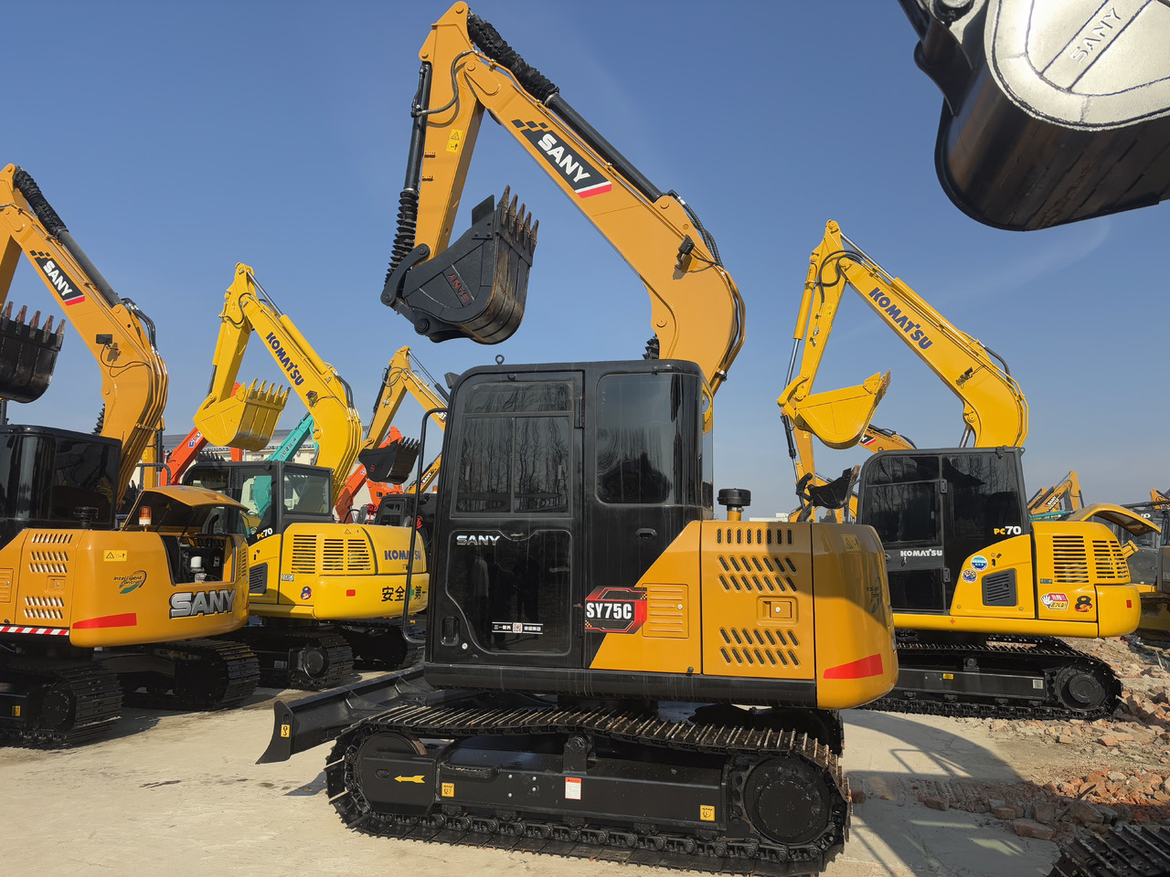 SANY SAY75 - Мини-экскаватор: фото 3 SANY SAY75 - Мини-экскаватор: фото 3