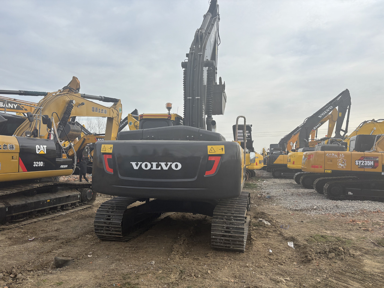Volvo EC 240 - Гусеничный экскаватор: фото 3 Volvo EC 240 - Гусеничный экскаватор: фото 3