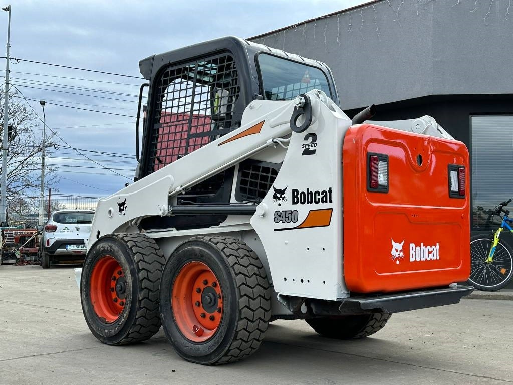 Bobcat S 450 - Мини-погрузчик с бортовым поворотом: фото 3 Bobcat S 450 - Мини-погрузчик с бортовым поворотом: фото 3