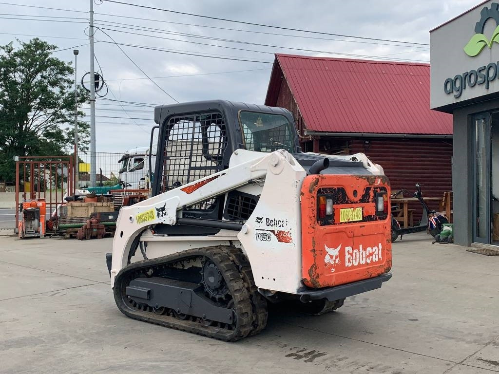 Bobcat T 450 - Мини-погрузчик с бортовым поворотом: фото 3 Bobcat T 450 - Мини-погрузчик с бортовым поворотом: фото 3