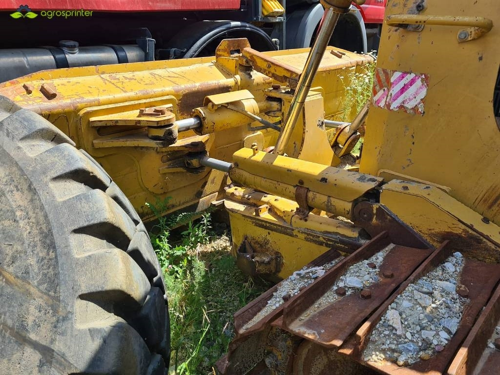 CAT D 6 R XL - Бульдозер: фото 3 CAT D 6 R XL - Бульдозер: фото 3