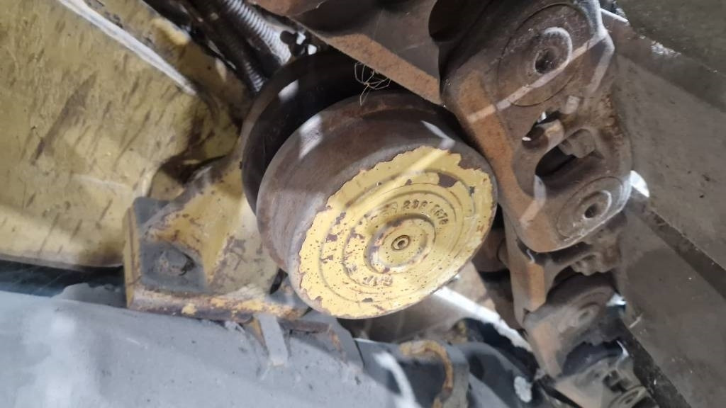 CAT D5 FOR PARTS - Бульдозер: фото 3 CAT D5 FOR PARTS - Бульдозер: фото 3