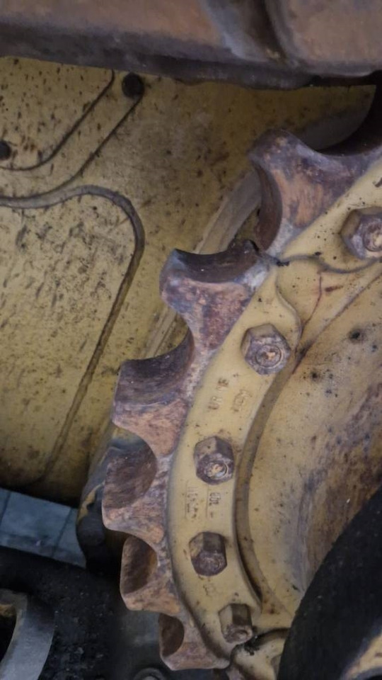 CAT D5 FOR PARTS  в лизинг CAT D5 FOR PARTS: фото 9