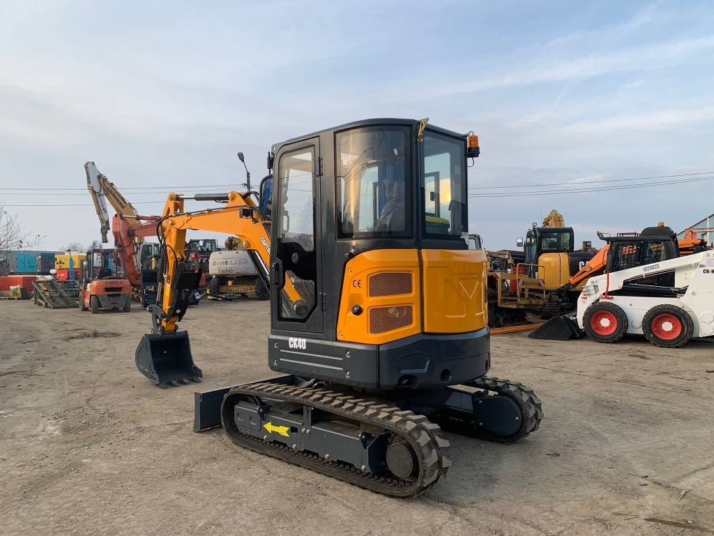 Captok 40 NEW - Мини-экскаватор: фото 3 Captok 40 NEW - Мини-экскаватор: фото 3