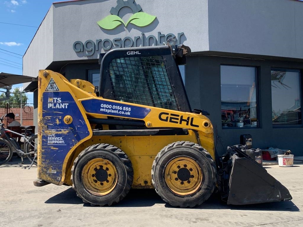 Gehl R 165 - Мини-погрузчик с бортовым поворотом: фото 5 Gehl R 165 - Мини-погрузчик с бортовым поворотом: фото 5