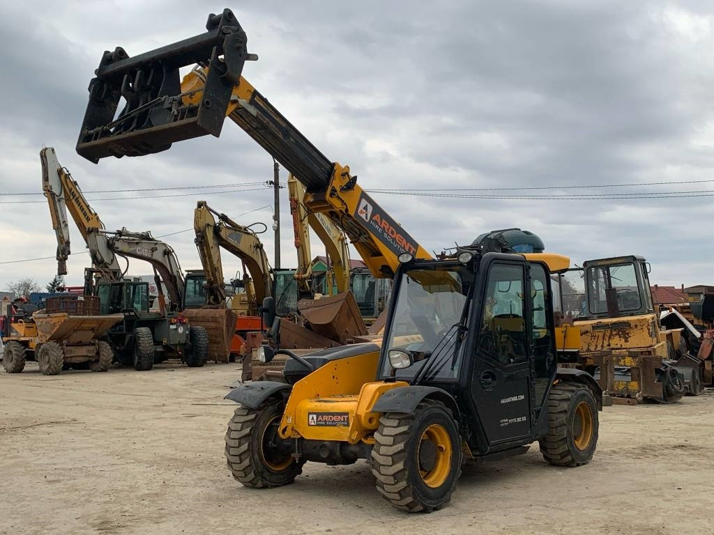 JCB 525-60 HI VIZ - Телескопический погрузчик: фото 2 JCB 525-60 HI VIZ - Телескопический погрузчик: фото 2