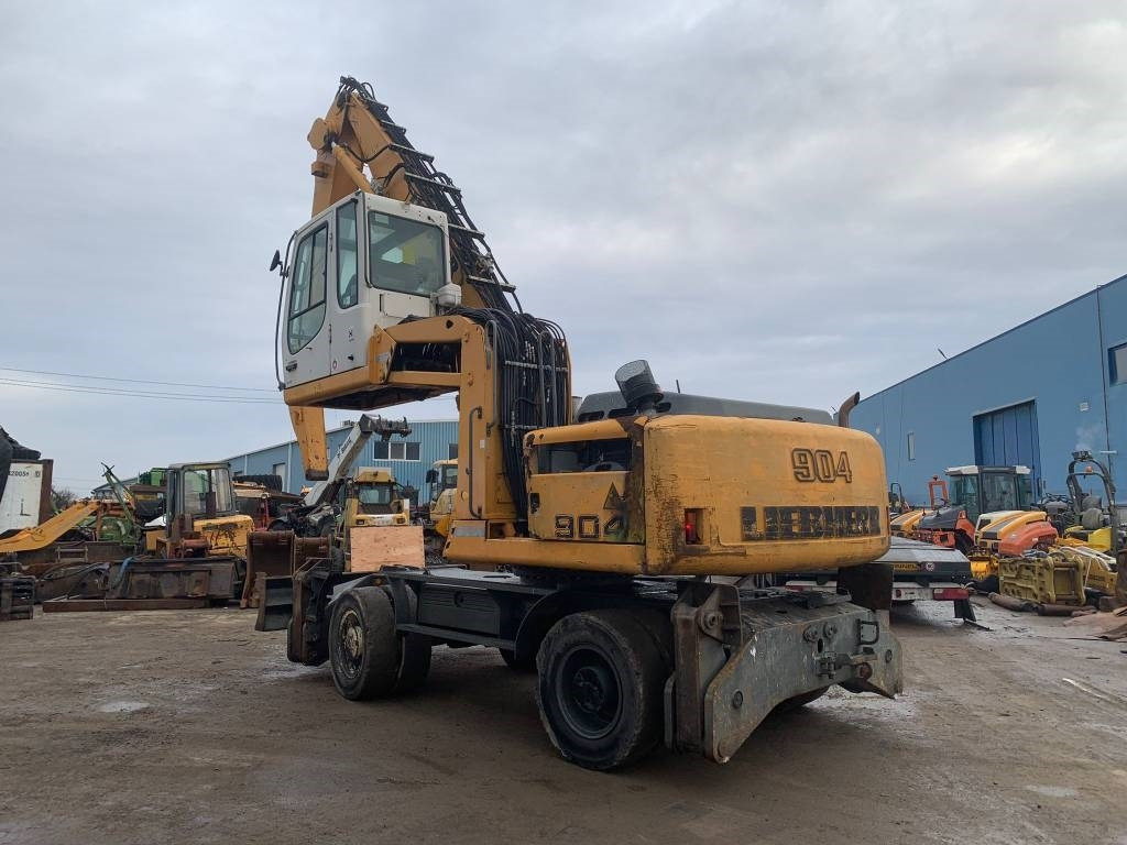 Liebherr A 904 C - Колёсный экскаватор: фото 3 Liebherr A 904 C - Колёсный экскаватор: фото 3