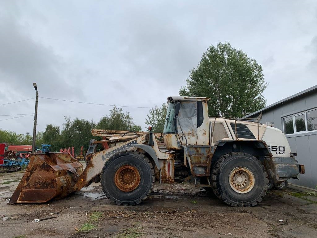 Liebherr L 550 2Plus2 FOR PARTS - Колёсный погрузчик: фото 2 Liebherr L 550 2Plus2 FOR PARTS - Колёсный погрузчик: фото 2