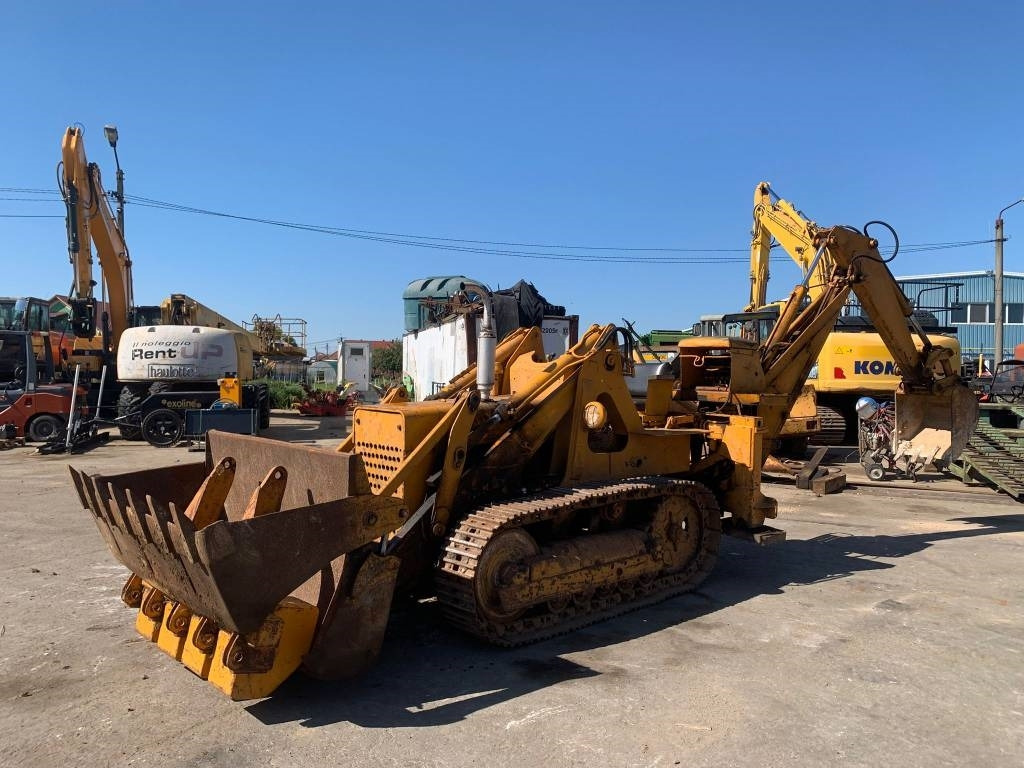 Massey Ferguson MF200 - Экскаватор-погрузчик: фото 2 Massey Ferguson MF200 - Экскаватор-погрузчик: фото 2