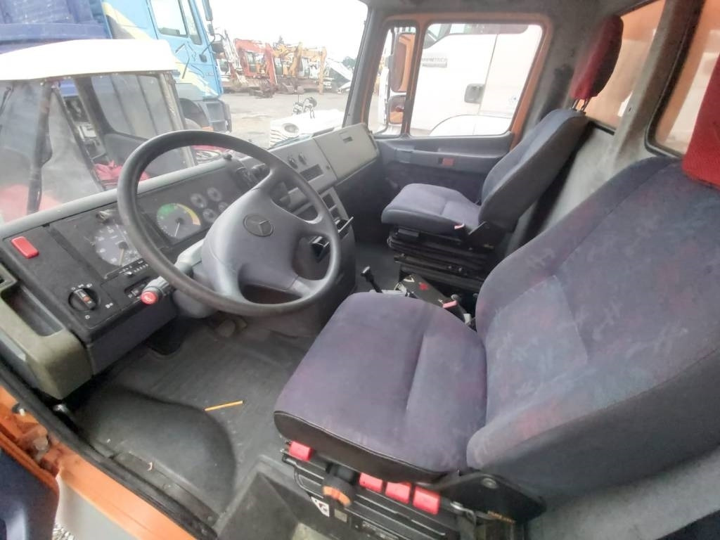 Грузовик с закрытым кузовом Mercedes-Benz 814D: фото 6 Грузовик с закрытым кузовом Mercedes-Benz 814D: фото 6