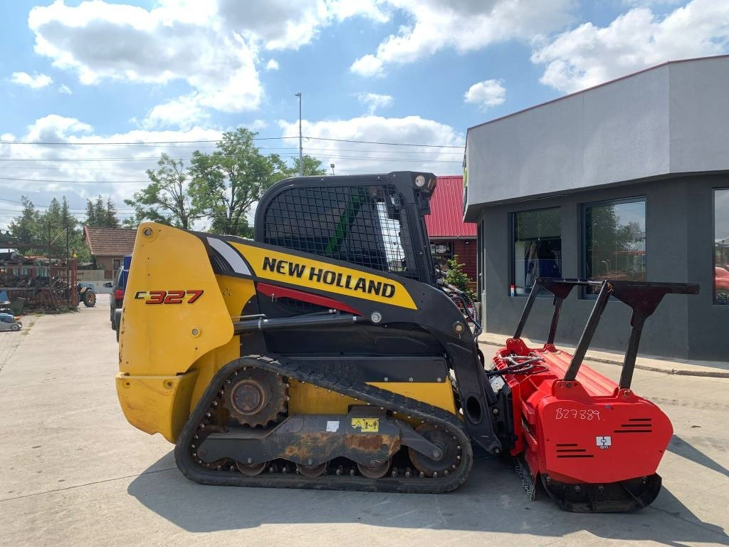 New Holland C327 - Мини-погрузчик с бортовым поворотом: фото 5 New Holland C327 - Мини-погрузчик с бортовым поворотом: фото 5