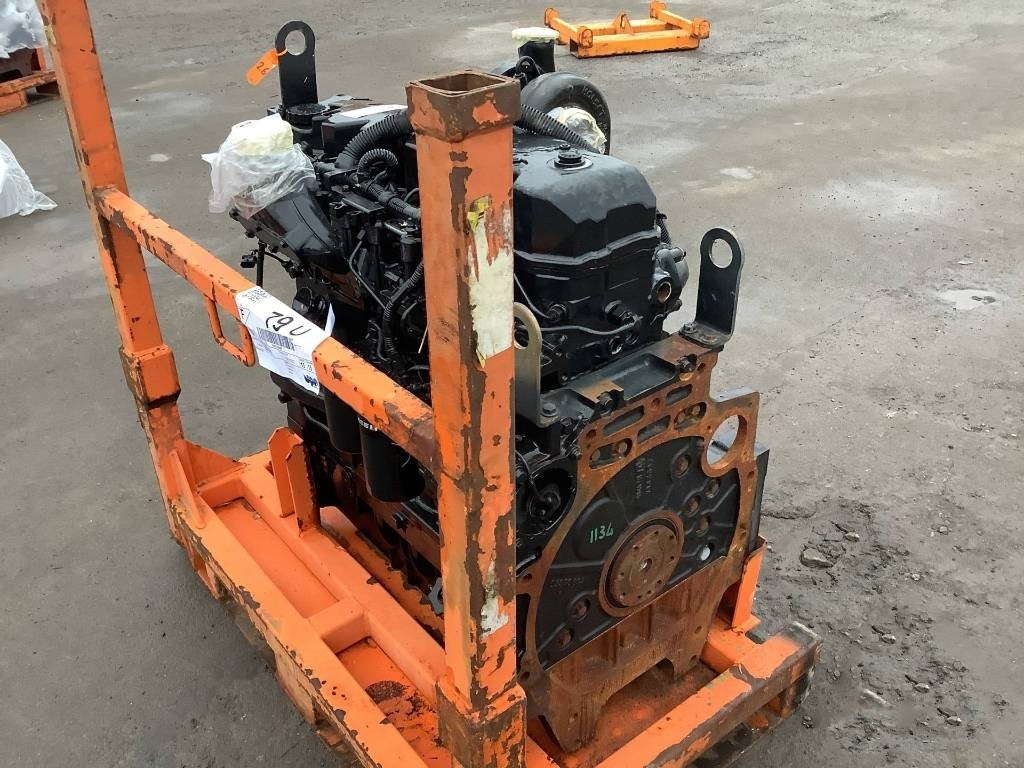 New Holland F4DFE613J*A0002 - Двигатель для Строительной техники: фото 4 New Holland F4DFE613J*A0002 - Двигатель для Строительной техники: фото 4