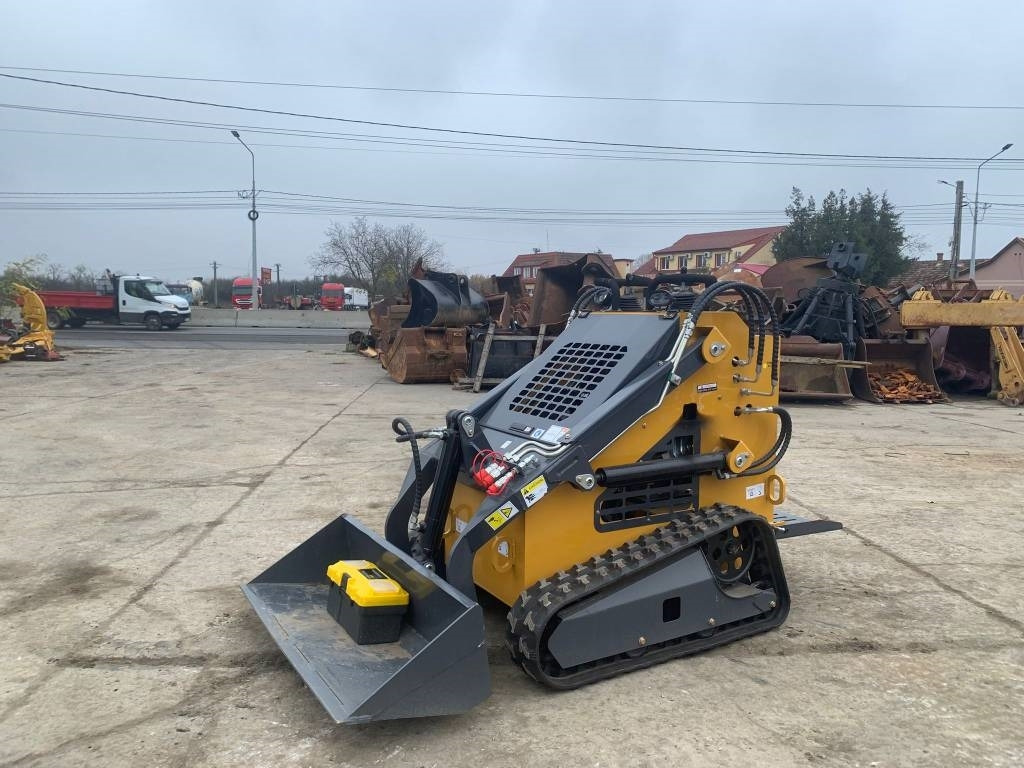 Newrick ZW480 - Мини-погрузчик с бортовым поворотом: фото 2 Newrick ZW480 - Мини-погрузчик с бортовым поворотом: фото 2