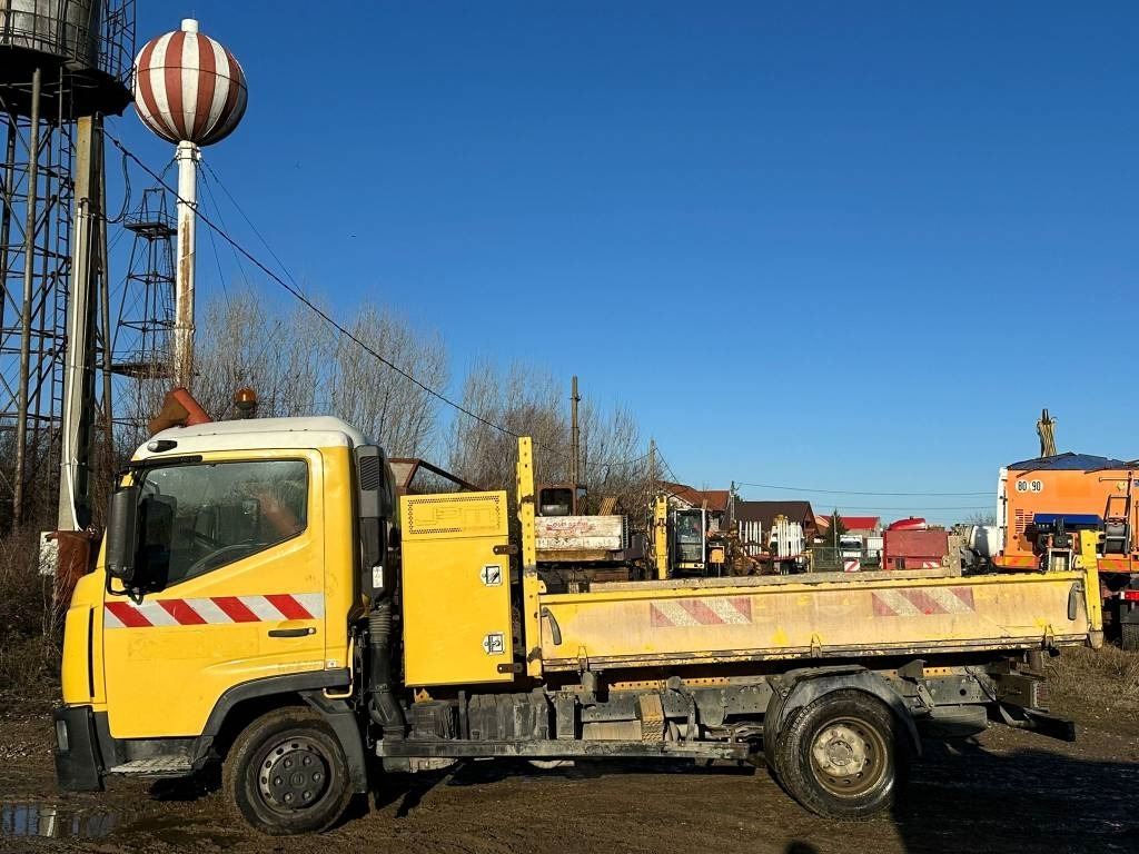 Nissan NT500 - Самосвал: фото 3 Nissan NT500 - Самосвал: фото 3