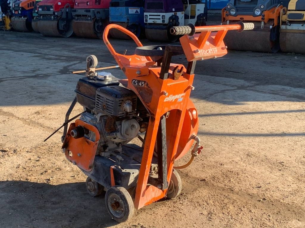 Norton Clipper CS451 - Асфальтоукладочная техника: фото 4 Norton Clipper CS451 - Асфальтоукладочная техника: фото 4