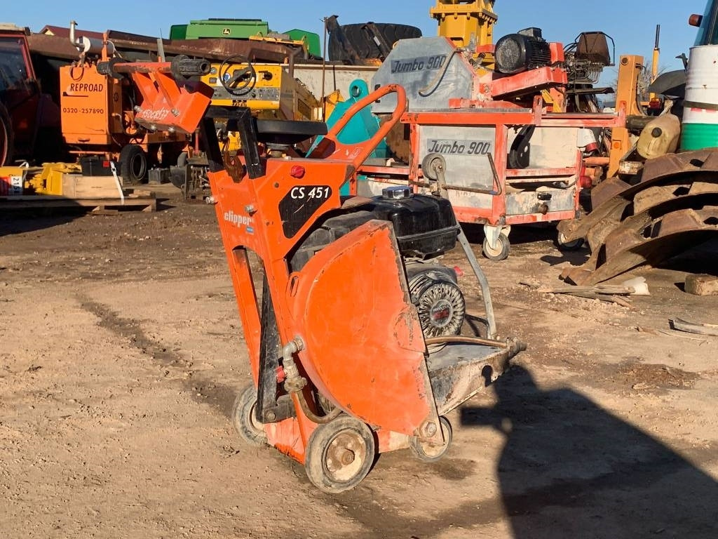 Norton Clipper CS451 - Асфальтоукладочная техника: фото 3 Norton Clipper CS451 - Асфальтоукладочная техника: фото 3