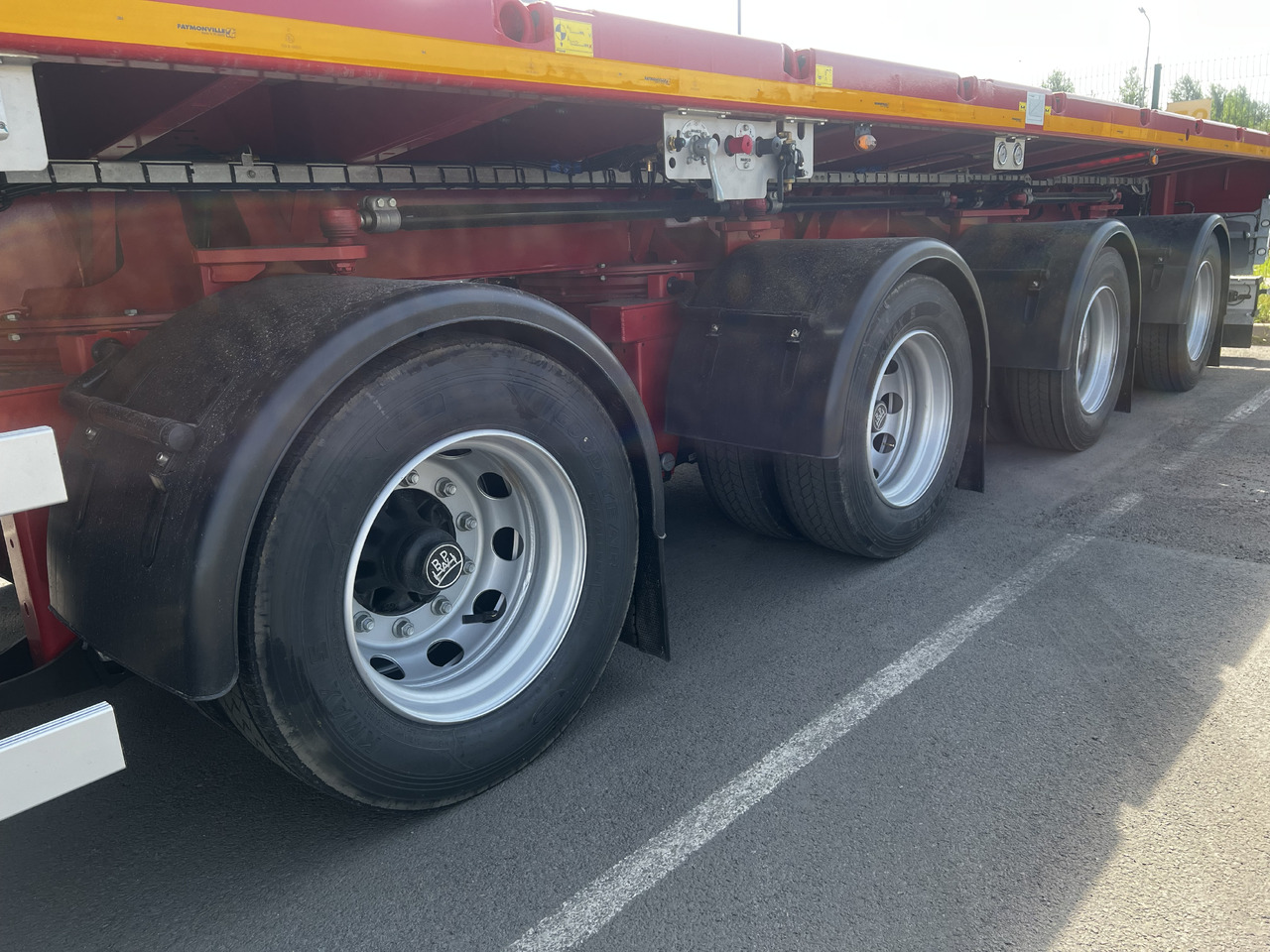 FAYMONVILLE TeleMax Tele-Z-4H-AAA - Полуприцеп бортовой/ Платформа: фото 4 FAYMONVILLE TeleMax Tele-Z-4H-AAA - Полуприцеп бортовой/ Платформа: фото 4