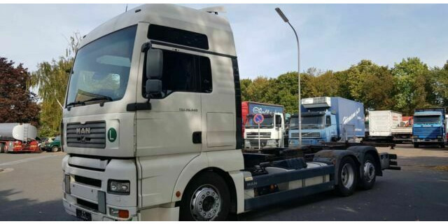 MAN 26.440 TGA BDF 6x2 German Truck - Грузовик-шасси: фото 1 MAN 26.440 TGA BDF 6x2 German Truck - Грузовик-шасси: фото 1