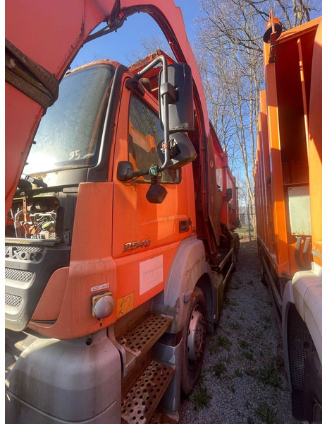 Mercedes-Benz 2540 Axor Müllwagen 6x2 Schalter Klima - Мусоровоз: фото 2 Mercedes-Benz 2540 Axor Müllwagen 6x2 Schalter Klima - Мусоровоз: фото 2