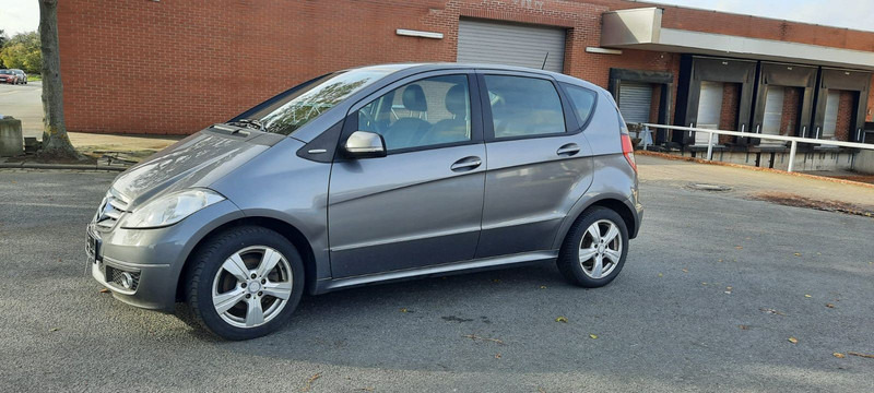 Mercedes-Benz A-Klasse 180 A 180 CDI AVANTGARDE - Легковой автомобиль: фото 2 Mercedes-Benz A-Klasse 180 A 180 CDI AVANTGARDE - Легковой автомобиль: фото 2