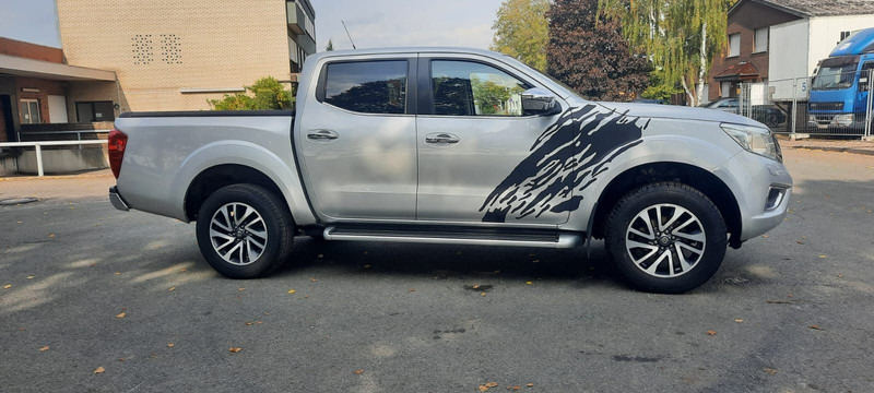 Nissan Navara NP300 N-Connecta Double Cab 4x4 - Пикап: фото 4 Nissan Navara NP300 N-Connecta Double Cab 4x4 - Пикап: фото 4