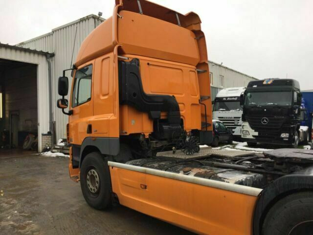 DAF CF85-410 G.Haus 2xBett ZF/Schalter 2-Kreishydr - Тягач: фото 3 DAF CF85-410 G.Haus 2xBett ZF/Schalter 2-Kreishydr - Тягач: фото 3