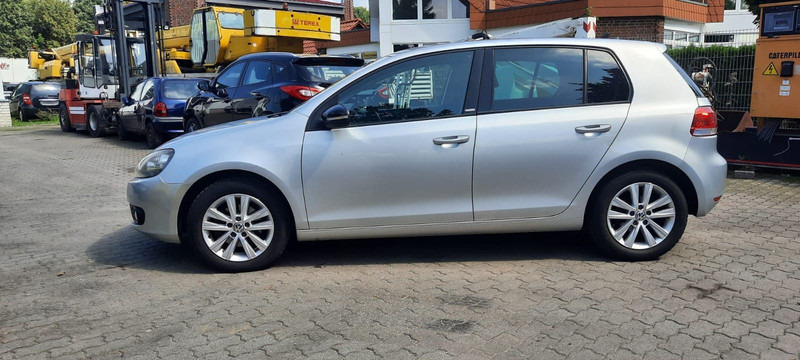 Volkswagen Golf - Легковой автомобиль: фото 4 Volkswagen Golf - Легковой автомобиль: фото 4