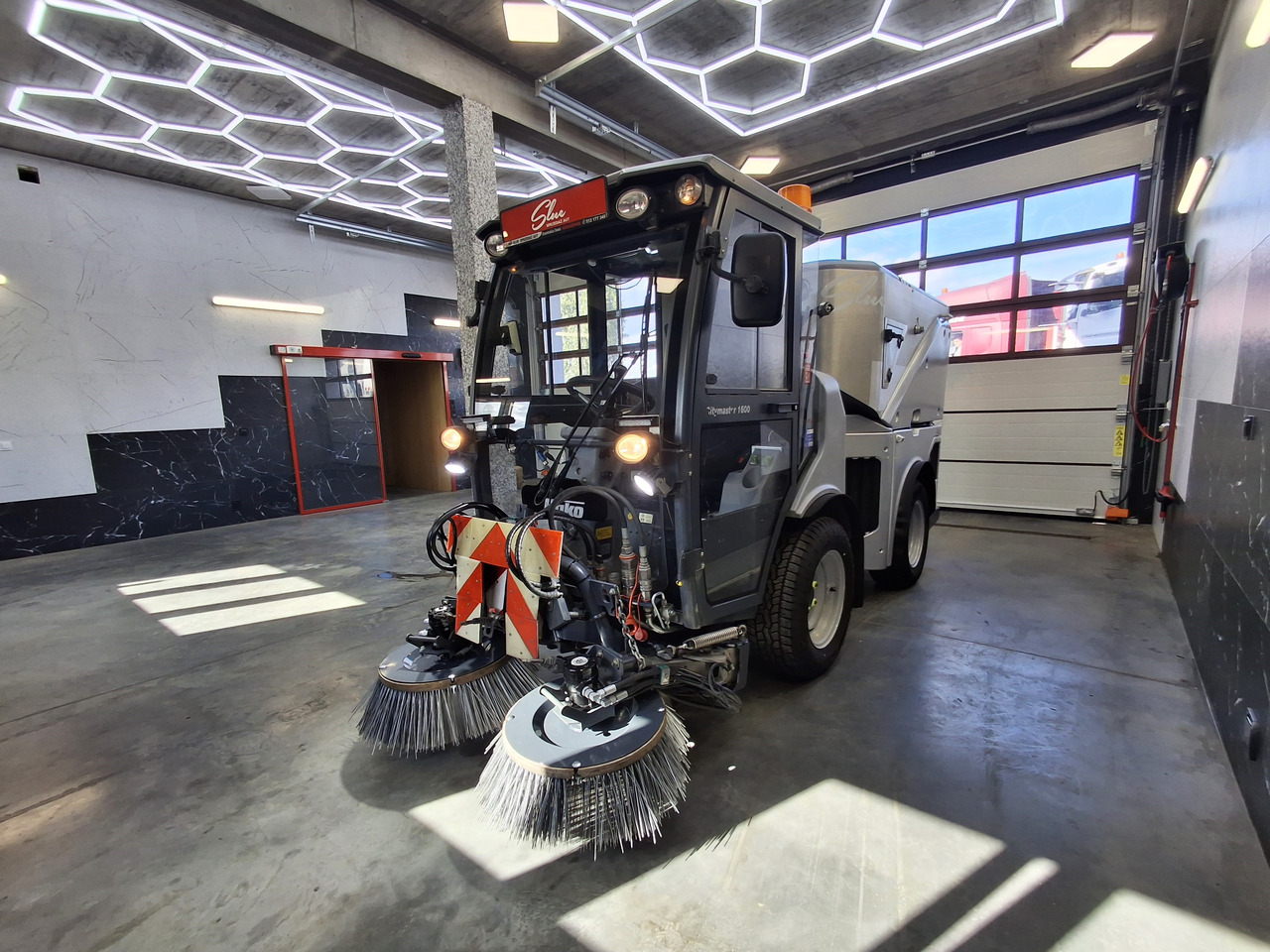 HAKO Citymaster 1600 Kehrmaschine Zamiatarka PM2.5 Euro 6 2019r - Подметально-уборочная машина: фото 5 HAKO Citymaster 1600 Kehrmaschine Zamiatarka PM2.5 Euro 6 2019r - Подметально-уборочная машина: фото 5