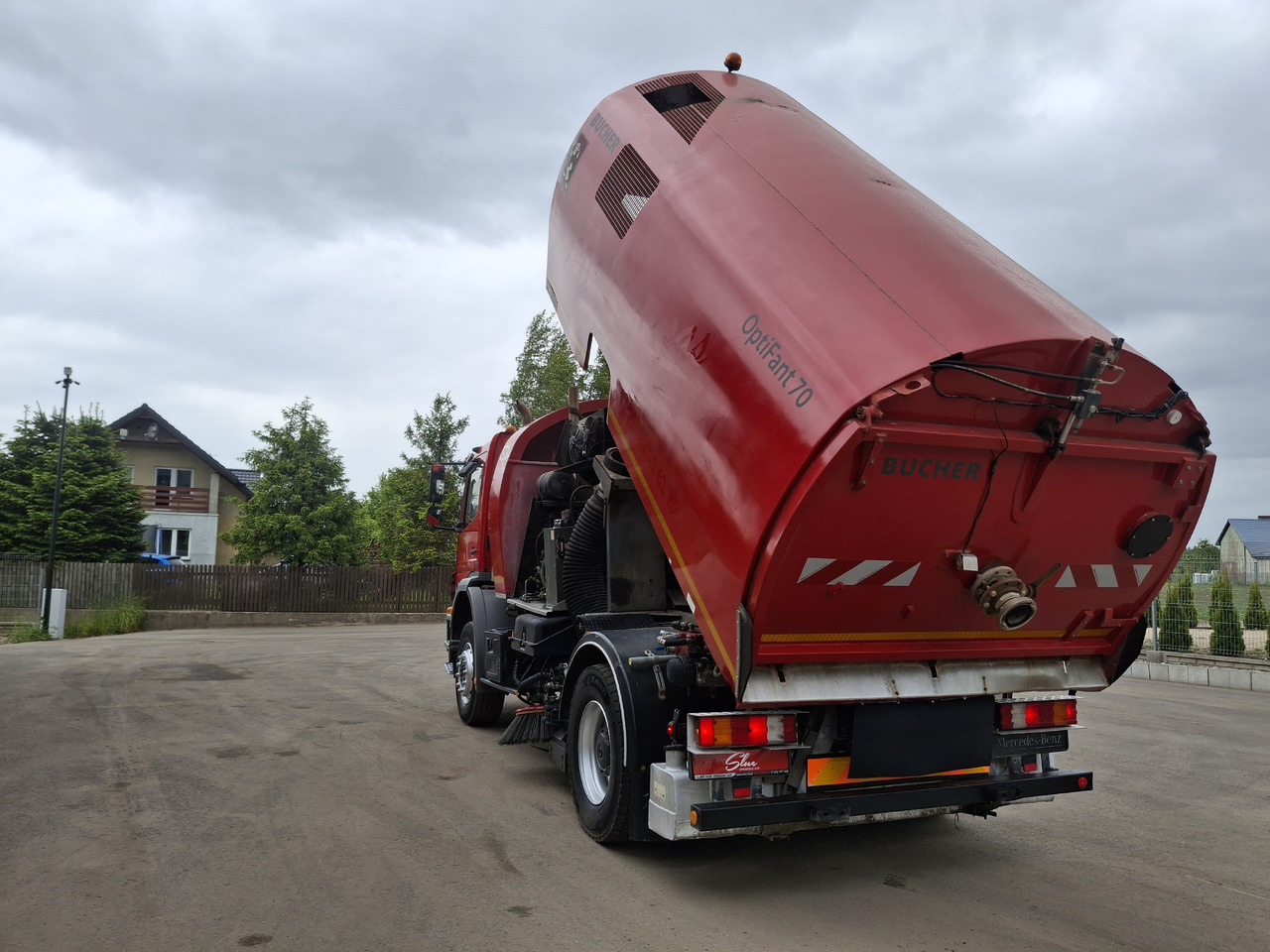 Подметально-уборочная машина MERCEDES-BENZ Axor 1829 Zamiatarka Kehrmaschine BUCHER 2 Motoren Karcher PM10 Odchwaszczarka Sweeper: фото 7 Подметально-уборочная машина MERCEDES-BENZ Axor 1829 Zamiatarka Kehrmaschine BUCHER 2 Motoren Karcher PM10 Odchwaszczarka Sweeper: фото 7