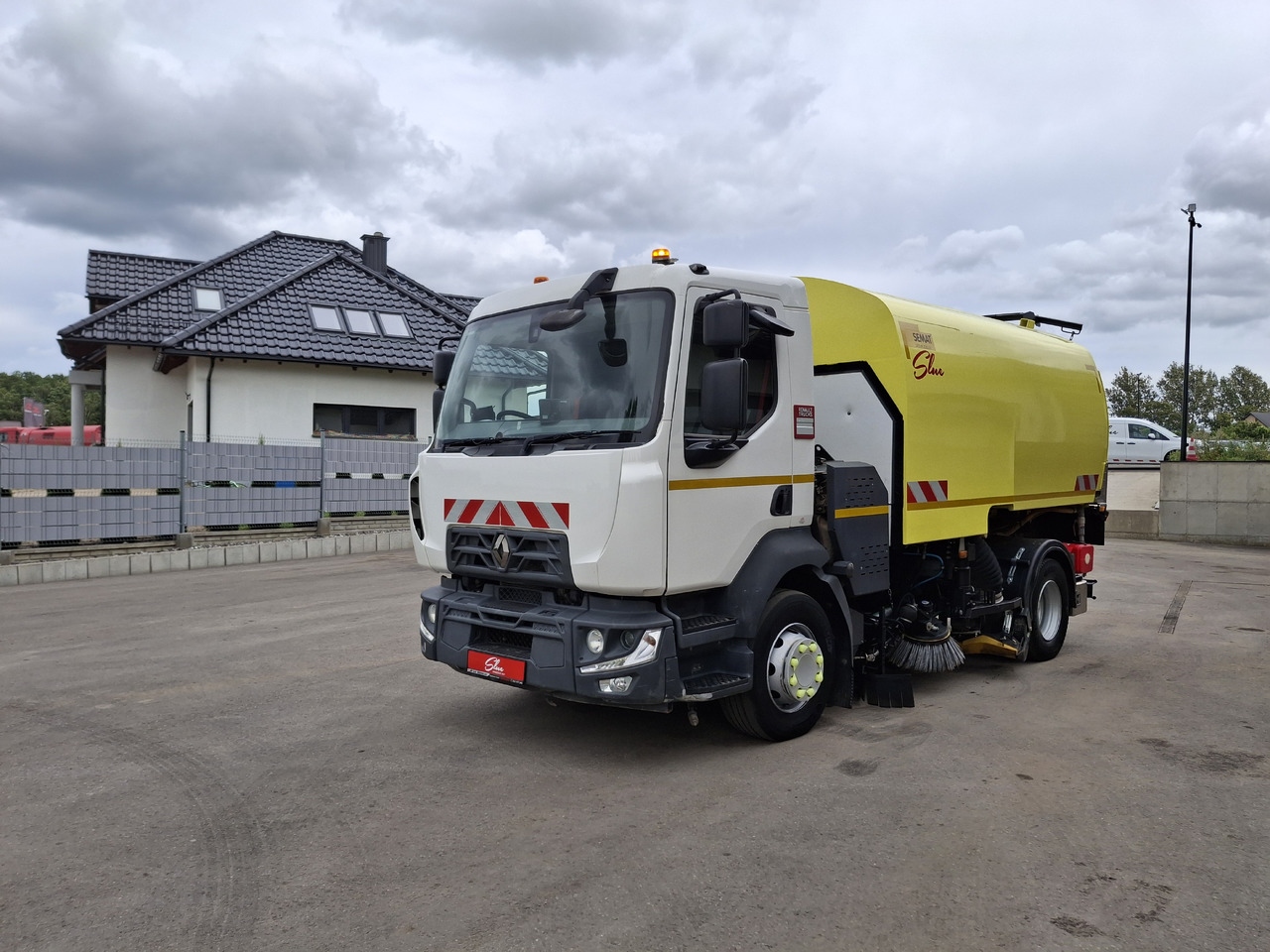 RENAULT D16 Zamiatarka Kehrmaschine SEMAT Zoeller FAUN Karcher Szczotki L/R Hydrostat Euro 6 PM10 Rura Do Liści - Подметально-уборочная машина: фото 3 RENAULT D16 Zamiatarka Kehrmaschine SEMAT Zoeller FAUN Karcher Szczotki L/R Hydrostat Euro 6 PM10 Rura Do Liści - Подметально-уборочная машина: фото 3