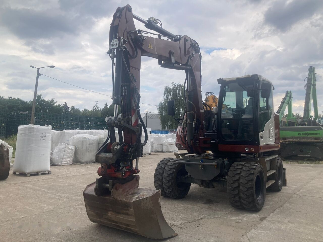 Liebherr A 912 Compact Rotator R4 - Колёсный экскаватор: фото 4 Liebherr A 912 Compact Rotator R4 - Колёсный экскаватор: фото 4