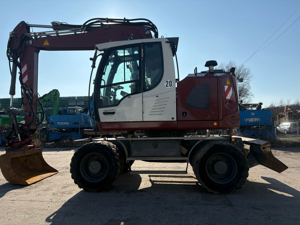 Колёсный экскаватор Liebherr A 914 Compact Rototilt R4: фото 7