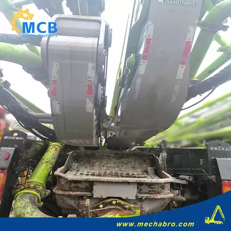 ZOOMLION ZLJ5440THBKF - Автобетононасос: фото 5 ZOOMLION ZLJ5440THBKF - Автобетононасос: фото 5