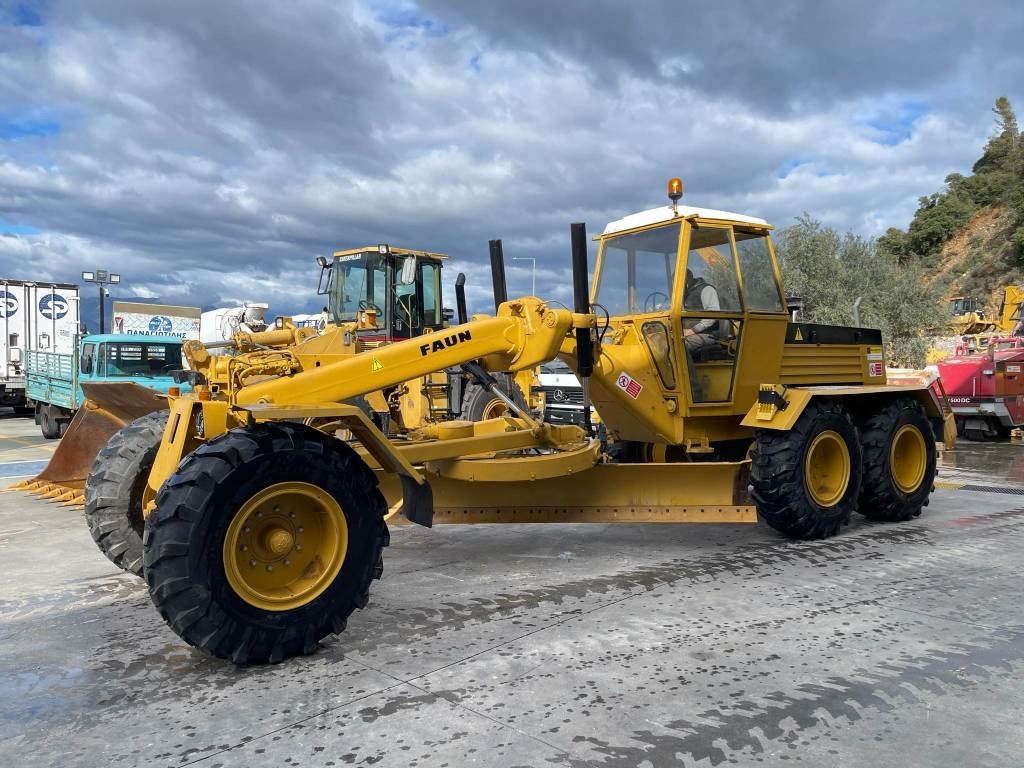 Faun F185C - Грейдер: фото 2 Faun F185C - Грейдер: фото 2