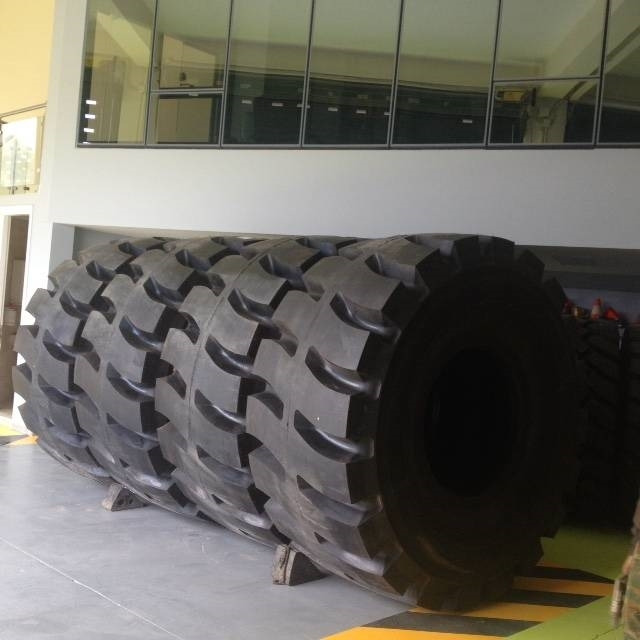 Goodyear 3565R33 L5 - Шина для Строительной техники: фото 4 Goodyear 3565R33 L5 - Шина для Строительной техники: фото 4