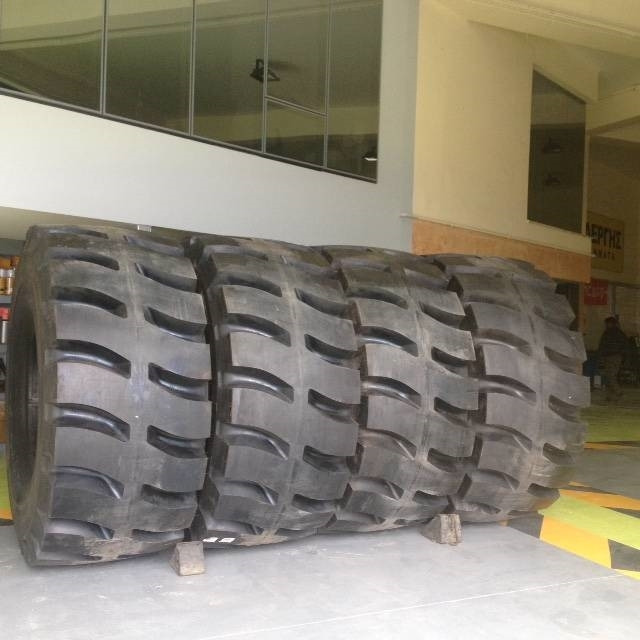 Goodyear 3565R33 L5 - Шина для Строительной техники: фото 2 Goodyear 3565R33 L5 - Шина для Строительной техники: фото 2