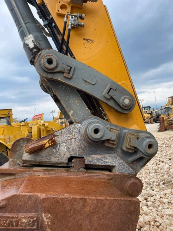 Liebherr R946 LC - Гусеничный экскаватор: фото 4 Liebherr R946 LC - Гусеничный экскаватор: фото 4