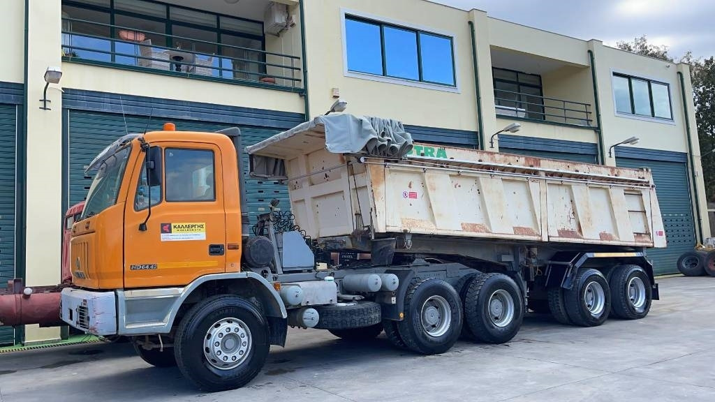 Astra HD7 64.42/7 6x4 - Тягач: фото 5 Astra HD7 64.42/7 6x4 - Тягач: фото 5