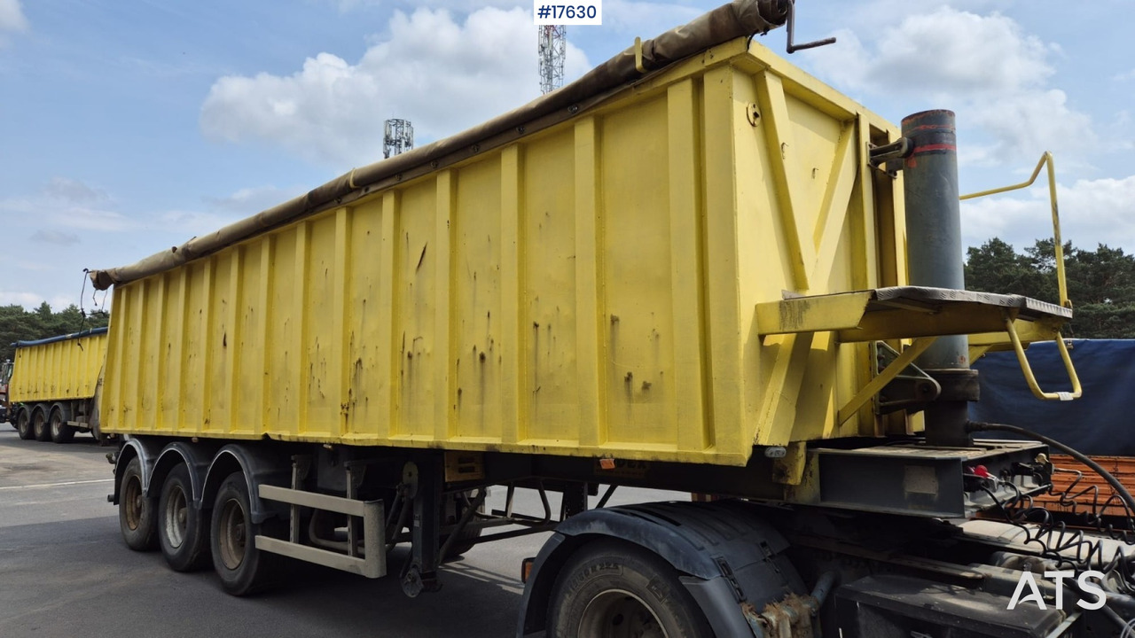 2004 Bodex KIS 33 - Самосвальный полуприцеп: фото 4 2004 Bodex KIS 33 - Самосвальный полуприцеп: фото 4