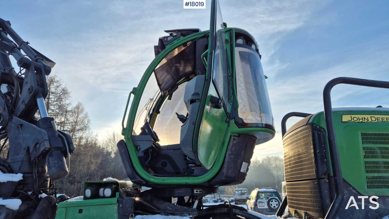 Харвестер John Deere 1270E harvester (2009): фото 19 Харвестер John Deere 1270E harvester (2009): фото 19