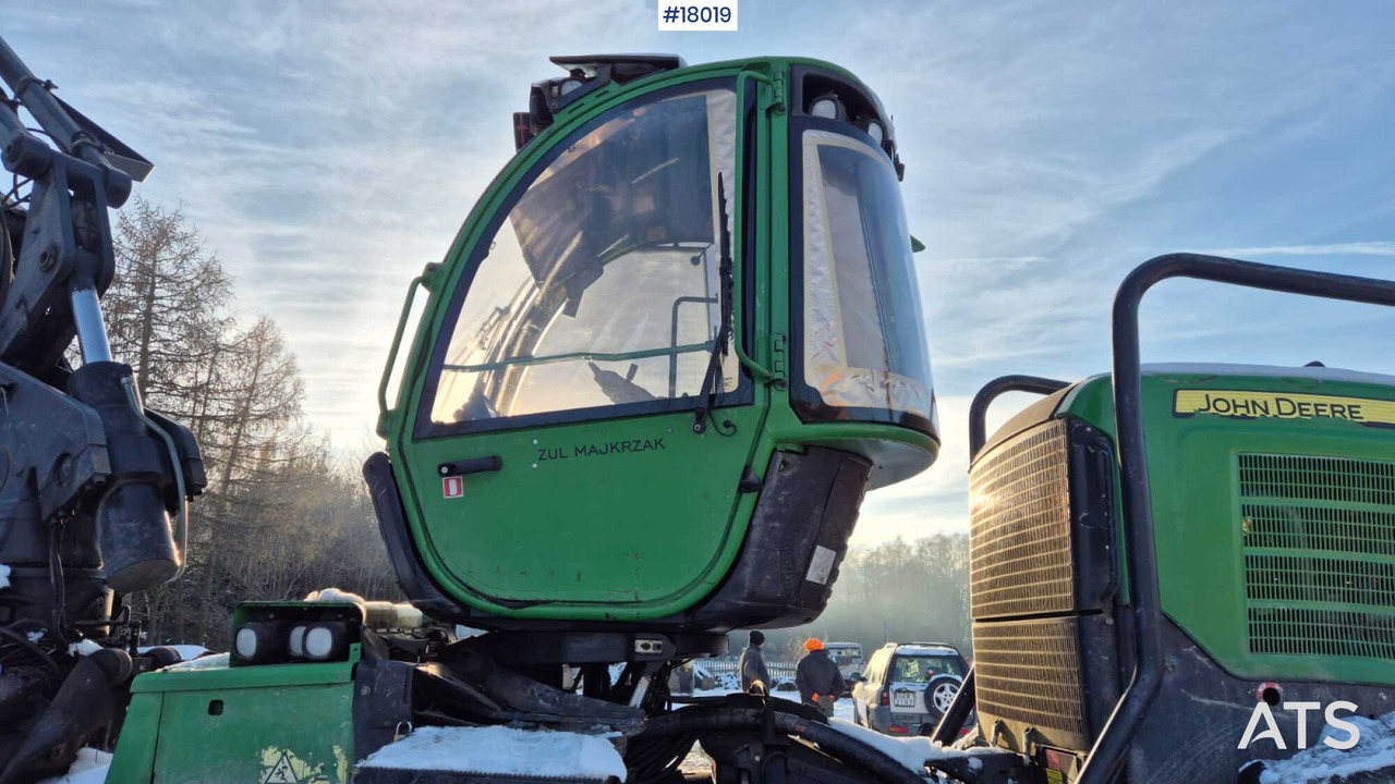 Харвестер John Deere 1270E harvester (2009): фото 18 Харвестер John Deere 1270E harvester (2009): фото 18