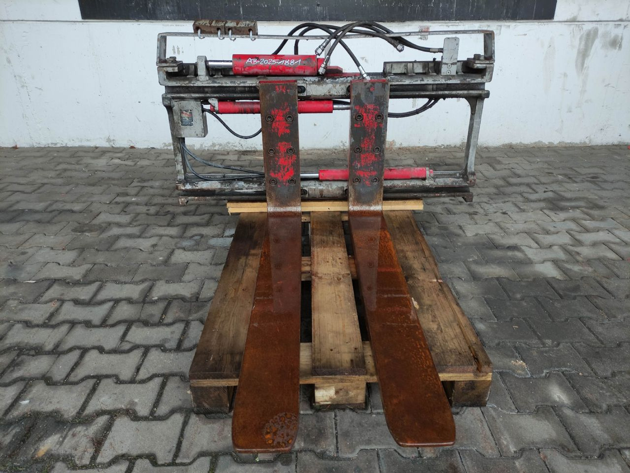 Durwen RZV45GS - Вилы: фото 2 Durwen RZV45GS - Вилы: фото 2