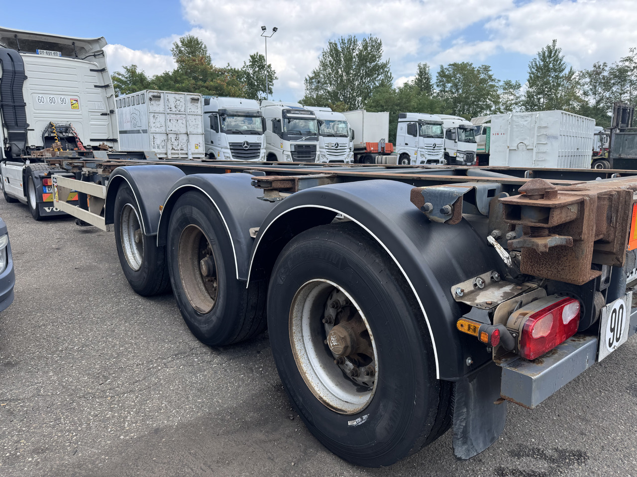 VAN HOOL Porte containers - Полуприцеп-контейнеровоз/ Сменный кузов: фото 1 VAN HOOL Porte containers - Полуприцеп-контейнеровоз/ Сменный кузов: фото 1