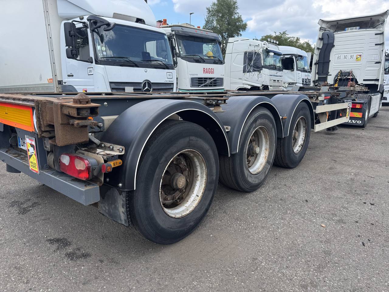 VAN HOOL Porte containers - Полуприцеп-контейнеровоз/ Сменный кузов: фото 2 VAN HOOL Porte containers - Полуприцеп-контейнеровоз/ Сменный кузов: фото 2